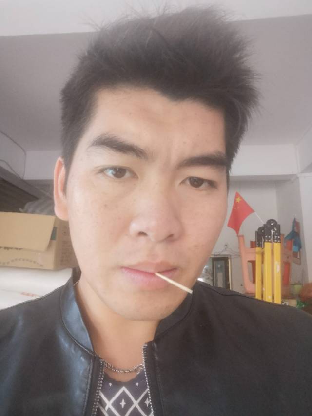 余先生照片